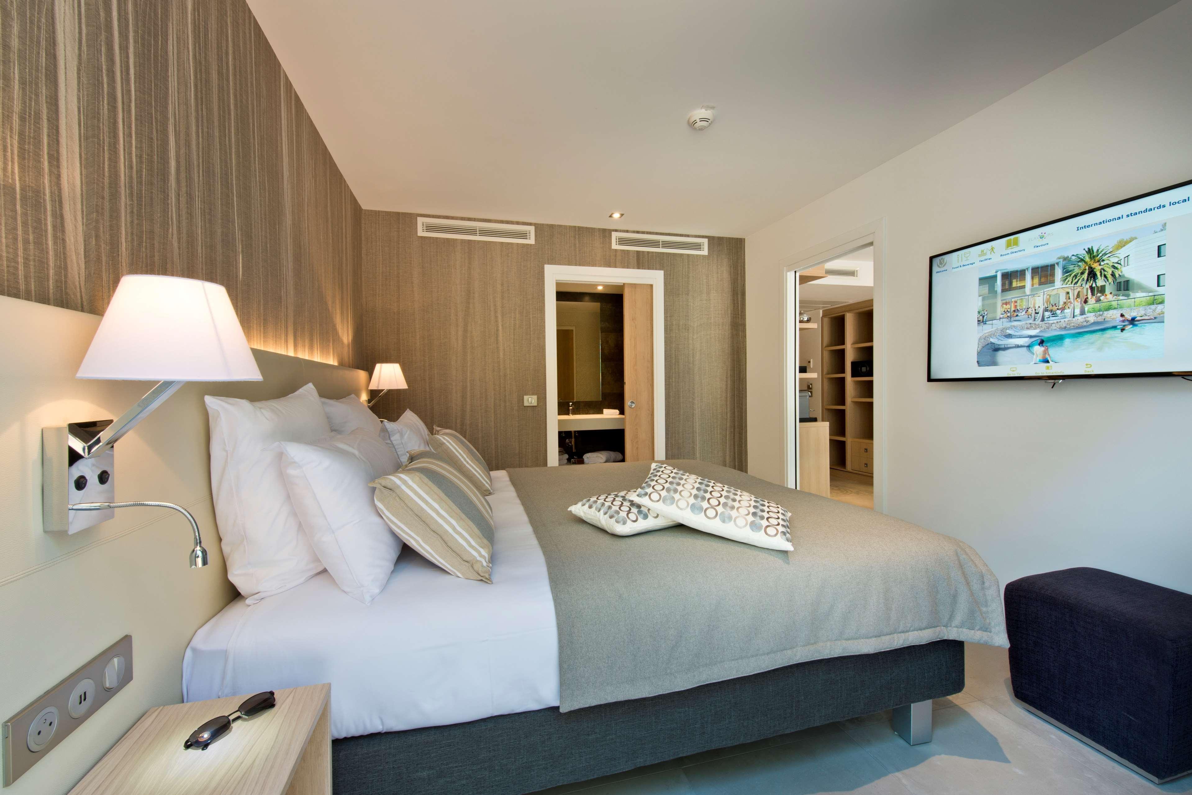 Golden Tulip Sophia Antipolis - Hotel & Spa Valbonne Kültér fotó
