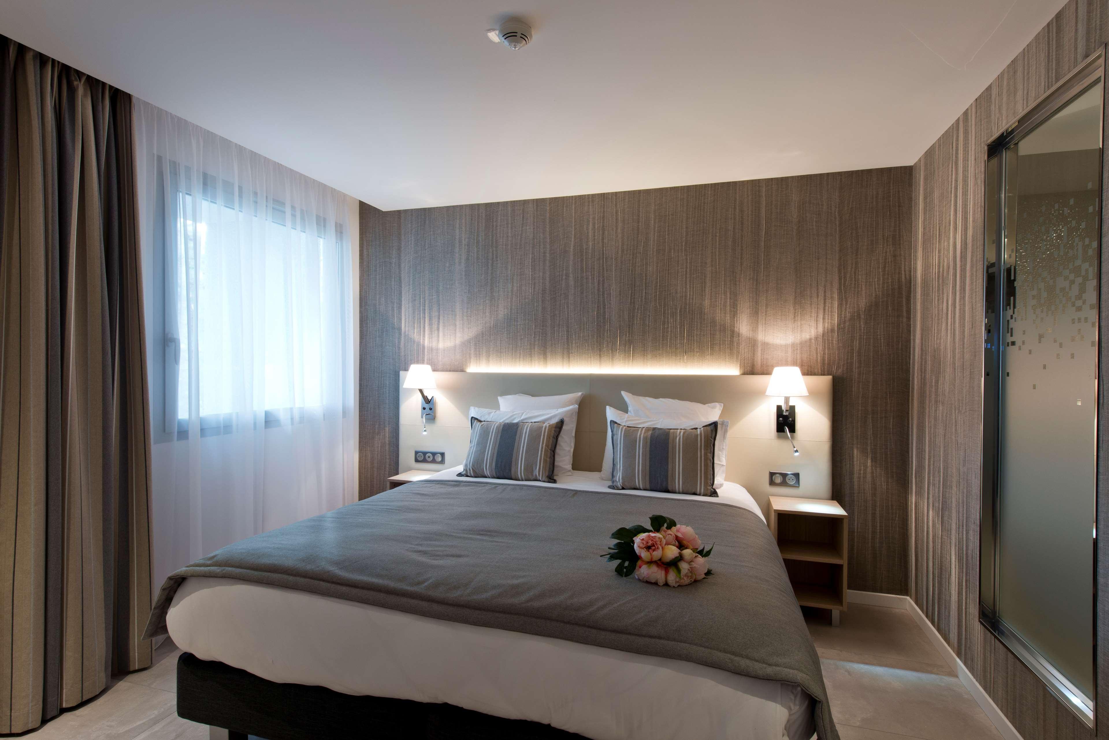 Golden Tulip Sophia Antipolis - Hotel & Spa Valbonne Kültér fotó