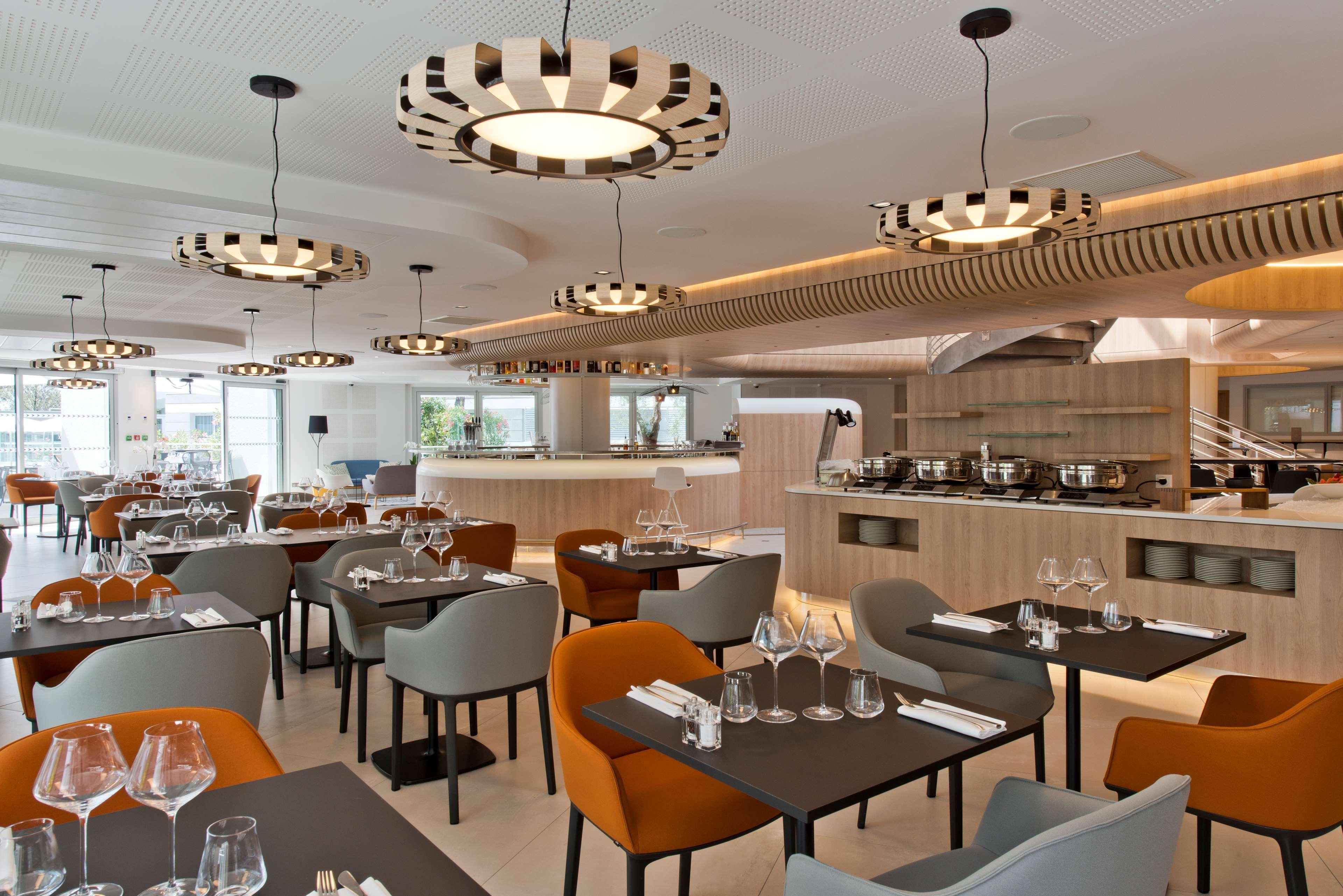 Golden Tulip Sophia Antipolis - Hotel & Spa Valbonne Kültér fotó