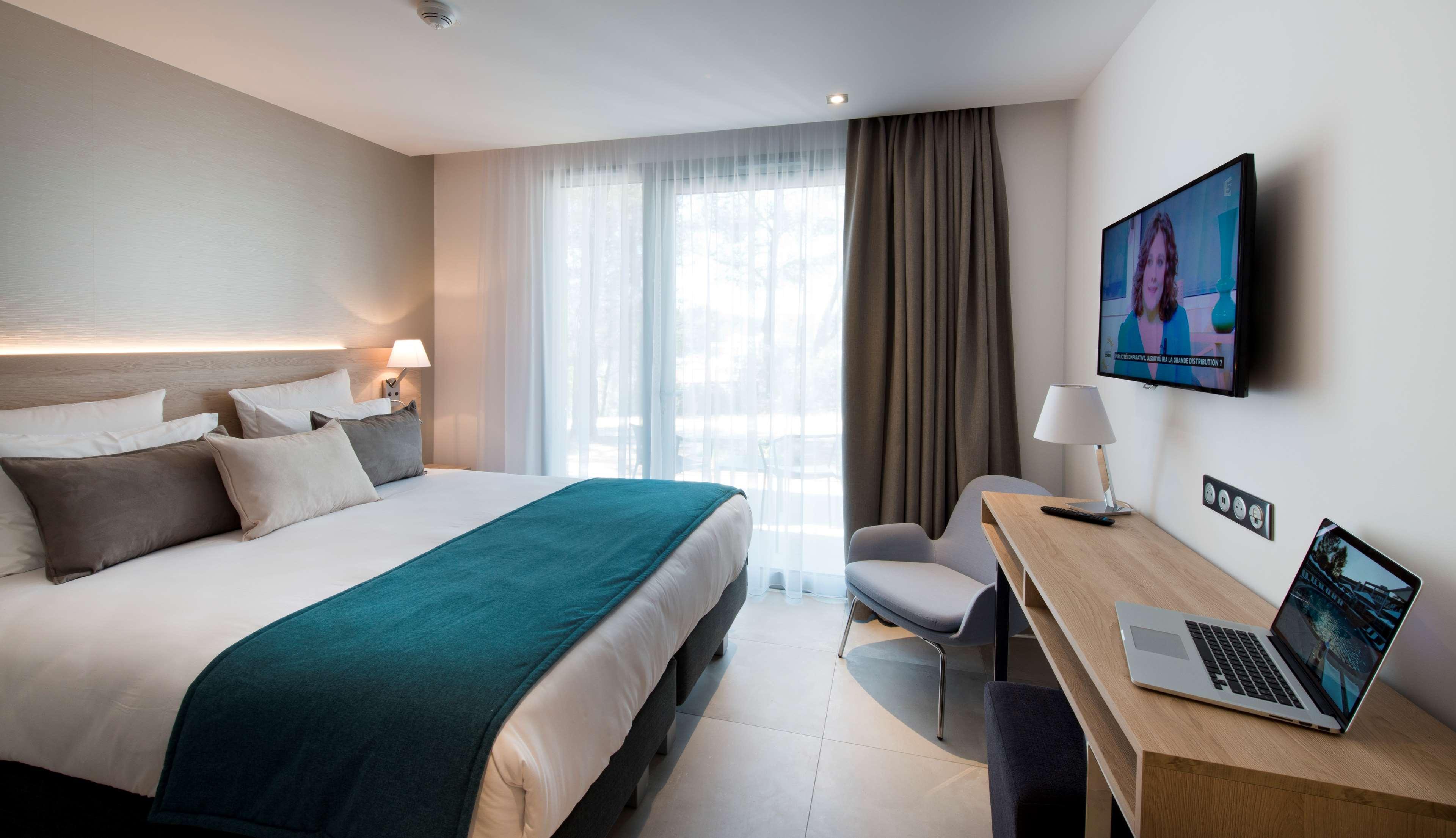 Golden Tulip Sophia Antipolis - Hotel & Spa Valbonne Kültér fotó